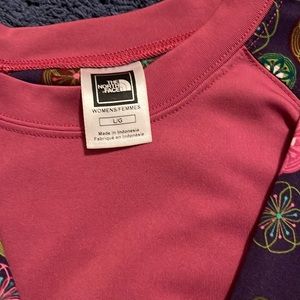 Gently used,  North face. size large, very soft and comfortable.